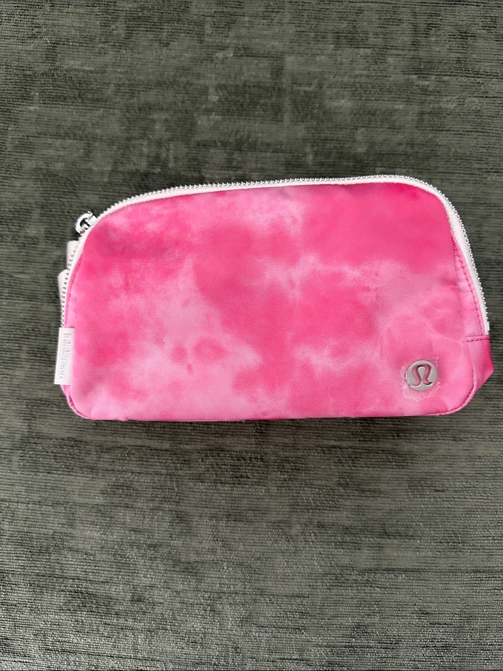 Lululemon Everywhere Belt Bag *Metal Hardware